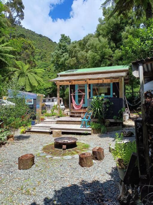 Gumboot Paradise Eco Stay Barrytown Exterior photo