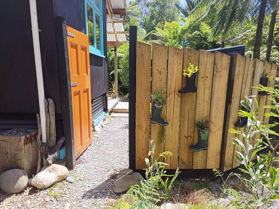 Gumboot Paradise Eco Stay Barrytown Exterior photo